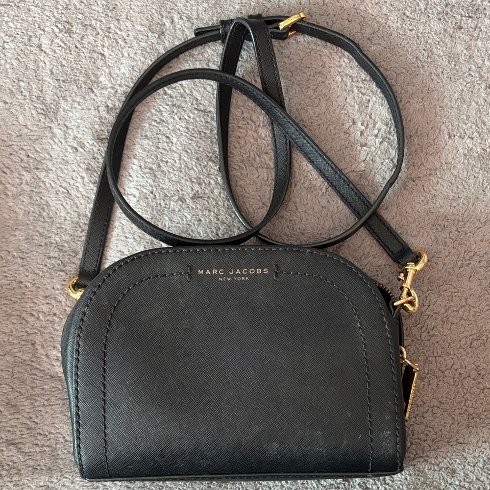 Marc Jacobs Elegant Black Crossbody Bag
